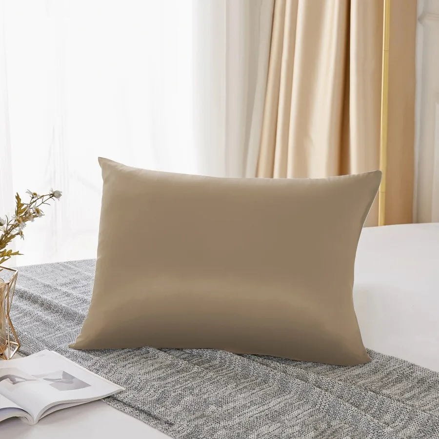 Aloirae 25 Momme mulberry silk pillowcase in ivory