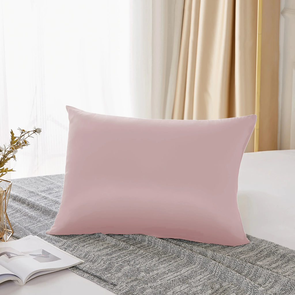 Aloirae 25 Momme mulberry silk pillowcase in ivory