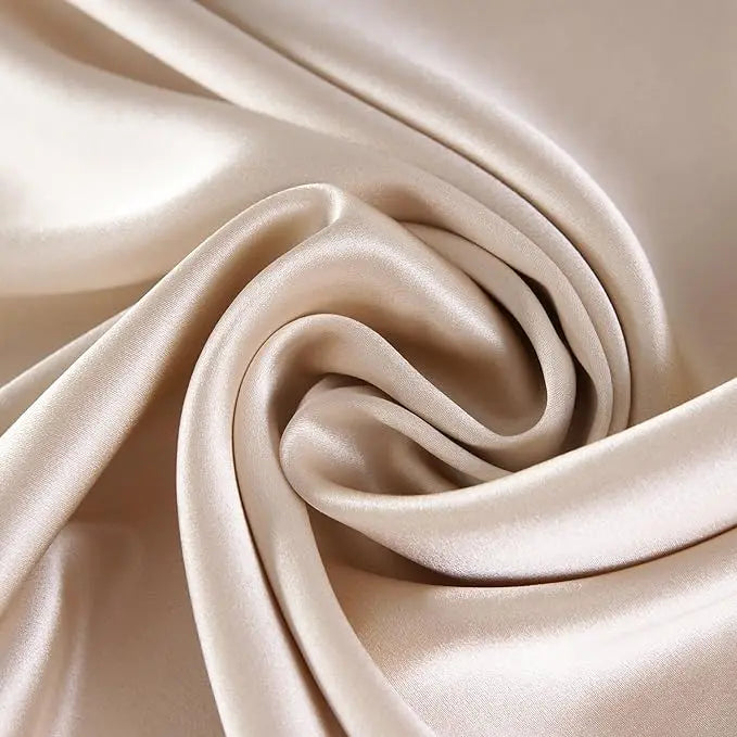 Aloirae 25 Momme mulberry silk pillowcase in ivory